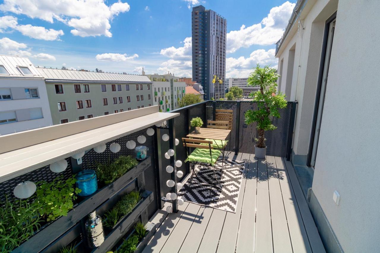 Boutique Sky City Apt. With Balcony / Top Spot Вена Экстерьер фото